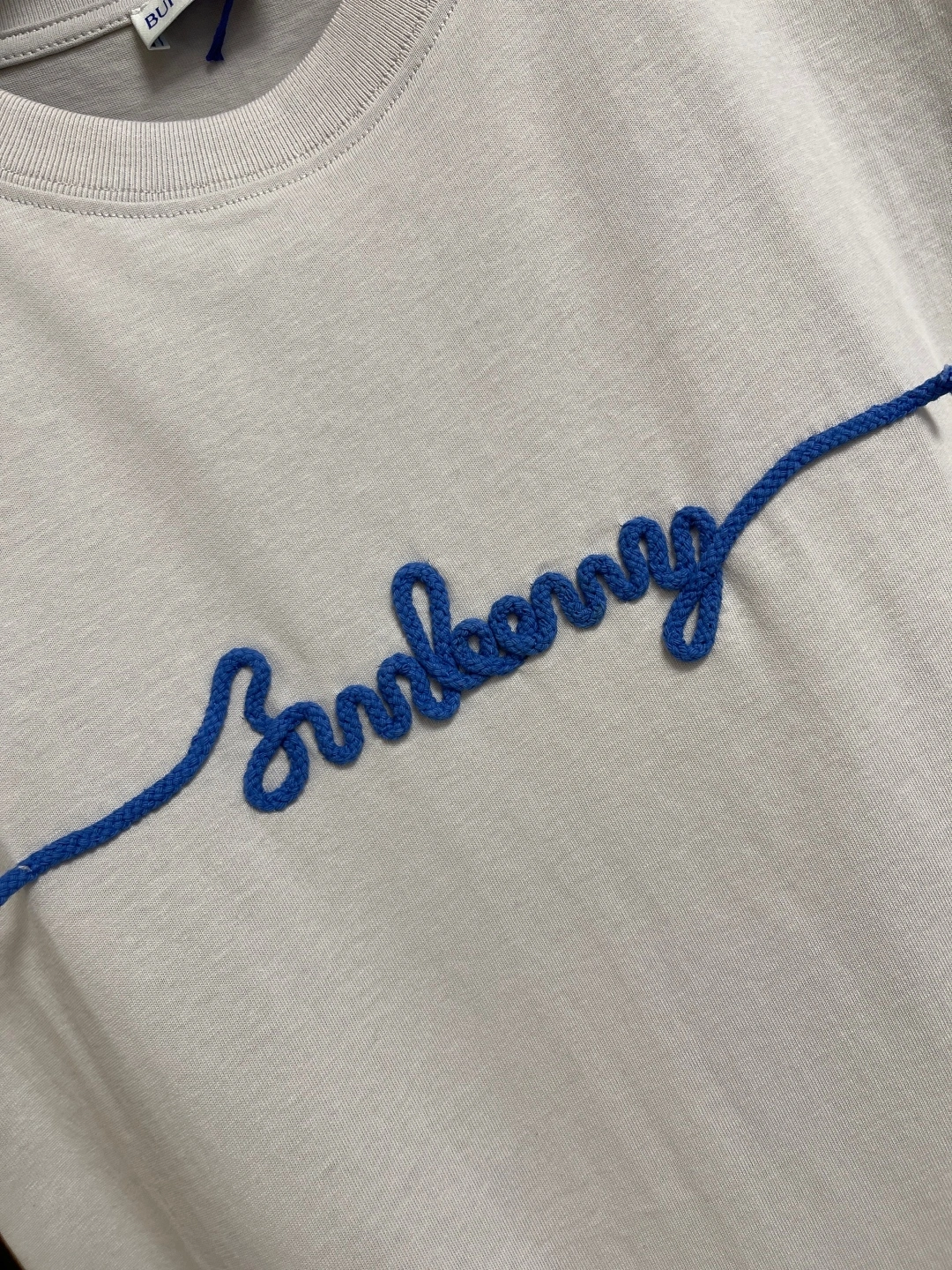wg.luxury- 2ur25rry embroidery 2Colour item:E-F026D0638-2